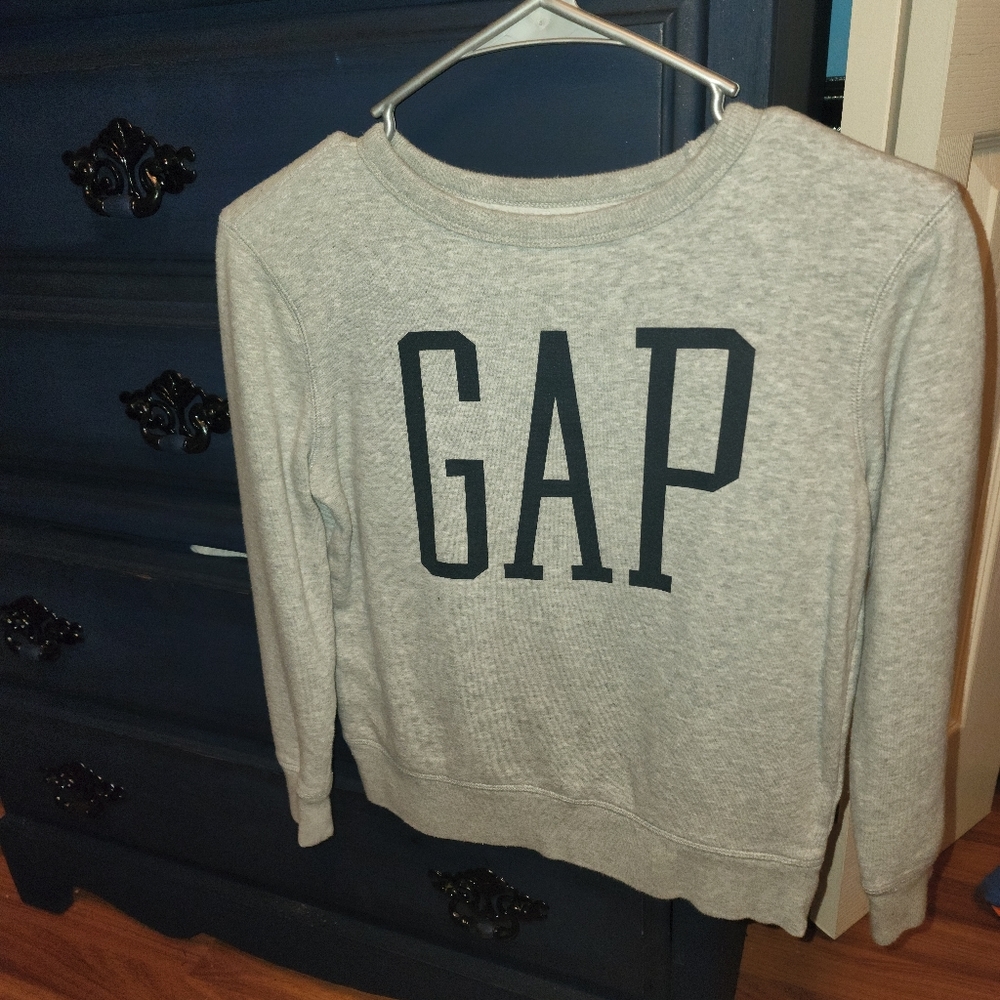 GAP Crewneck